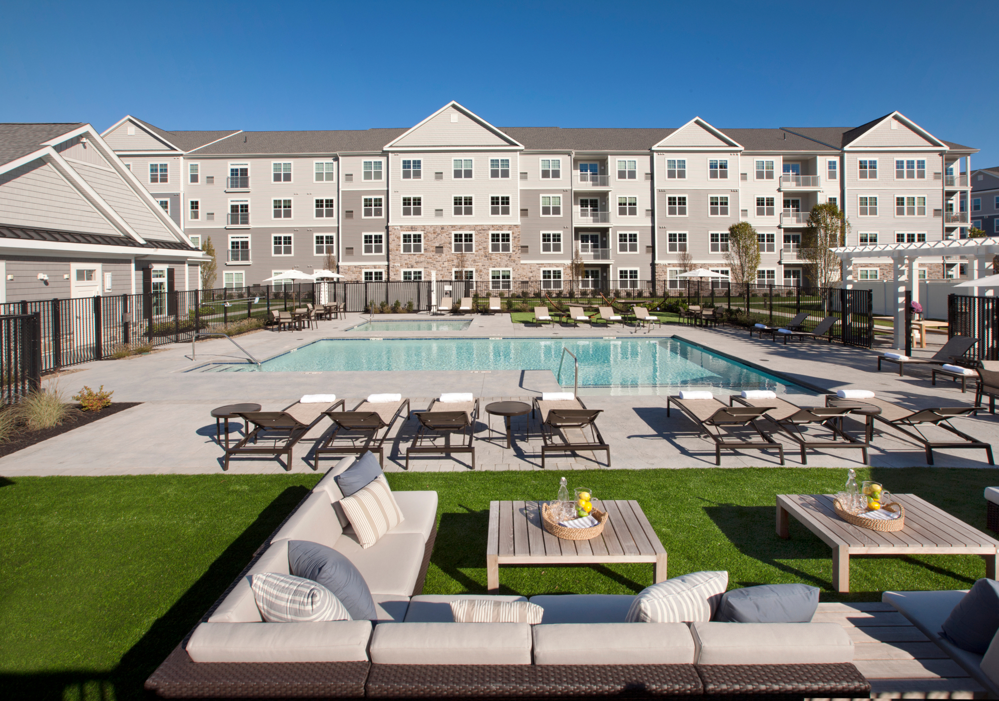 Cottonwood Multifamily REIT II Buys First Property