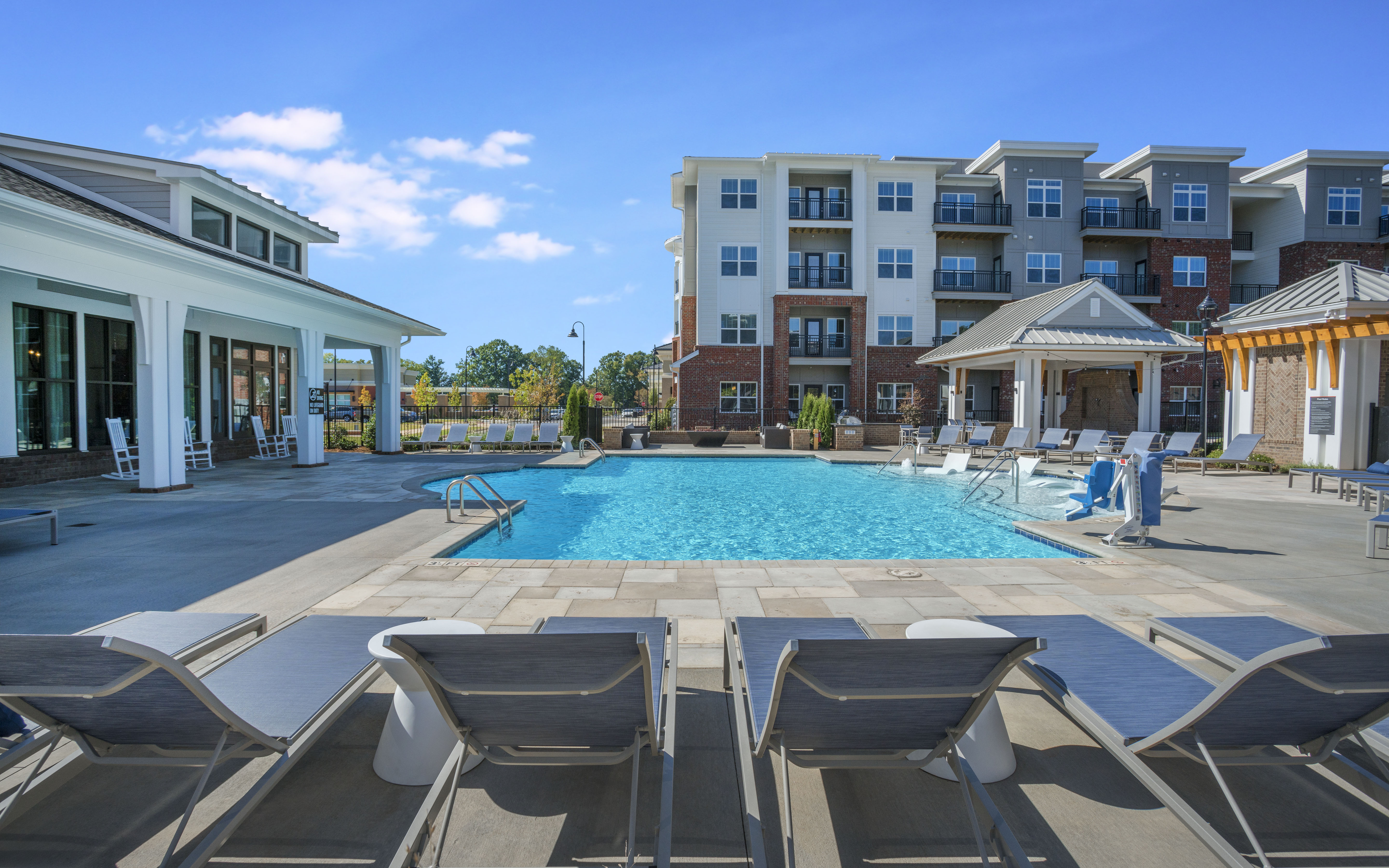 RK Properties Buys Newly Constructed Apartment Community in Charlotte