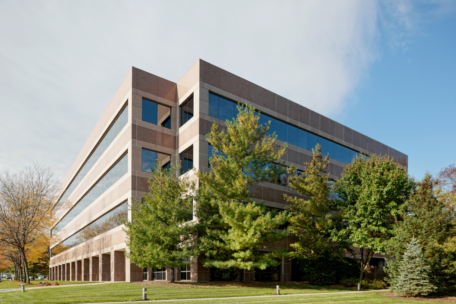 KBS Real Estate Investment Trust II Sells Trophy Office Property in New Jersey at a Loss