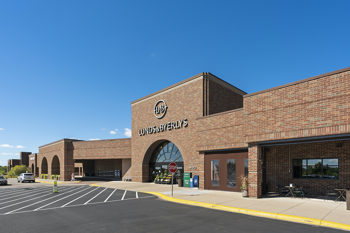 Phillips Edison Buys Minnesota Shopping Center