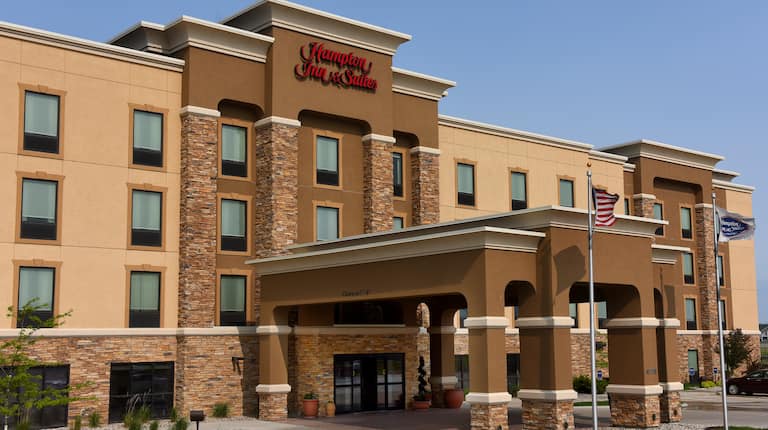 Legendary Capital Sponsors Acquisition of Hampton Inn & Suites in Fargo
