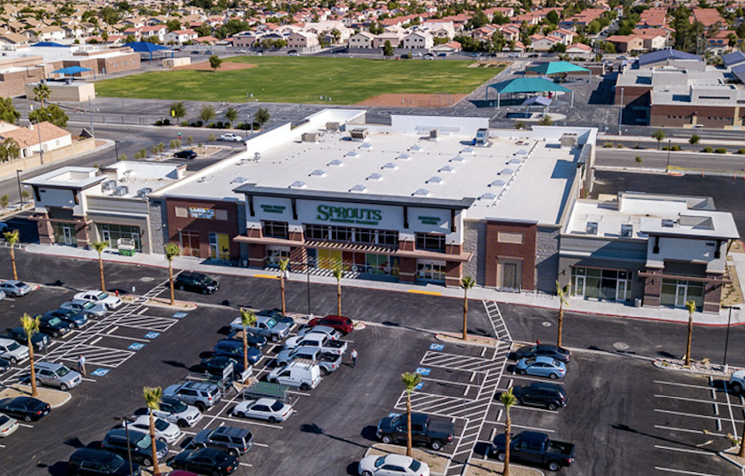 JLL Income Property Trust Buys Grocery-Anchored Retail Center in Las Vegas