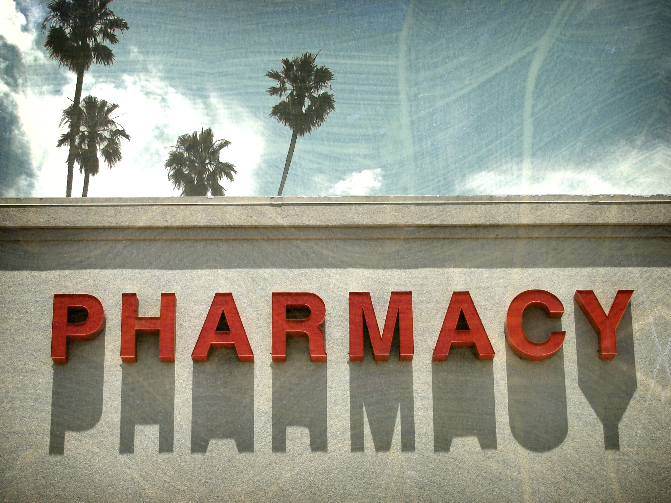 Cove Capital Buys California Pharmacy for DST Offering