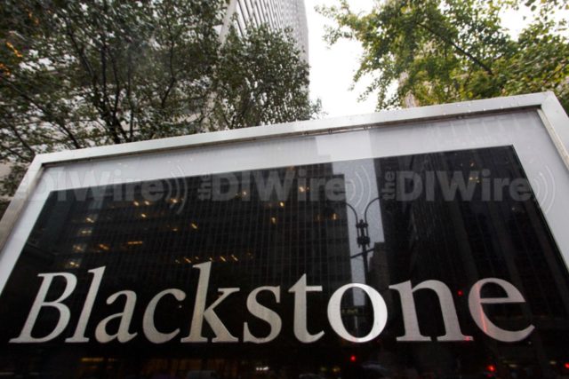 Blackstone REIT Redemption Requests Decline for Fifth Straight Month. Alternative investments, Blackstone, Blackstone REIT, investment, NAV, net asset value, real estate, real estate investment trust, Realty Income Corporation, redemptions, REIT, share, shareholders